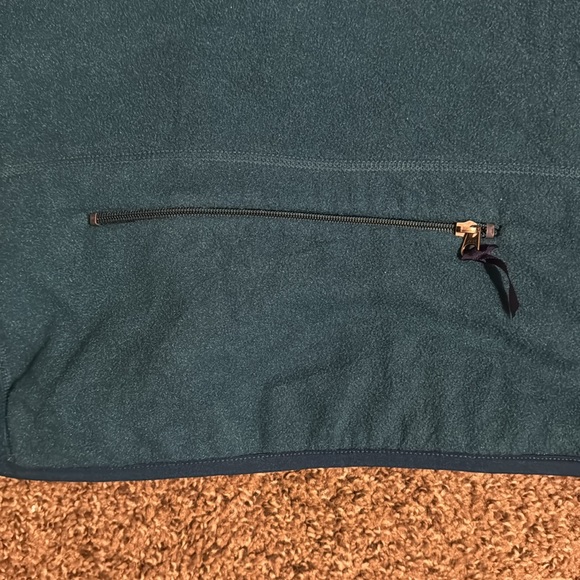 Patagonia Women’s Vintage Fleece Vest Large - Picture 7 of 7